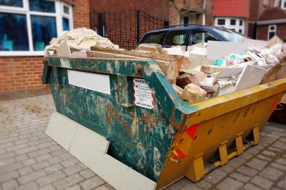 The Benefits Of Skips For Commercial And Industrial Waste Disposal